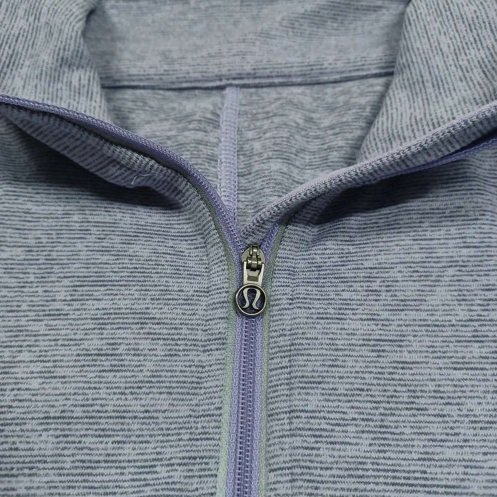 Lululemon Pullover Womens 4 Purple 1/4‎ Zip Activewear Pullover Logo